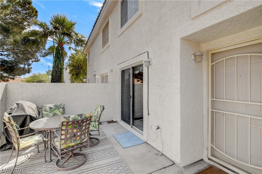 463 Coral Sea Street