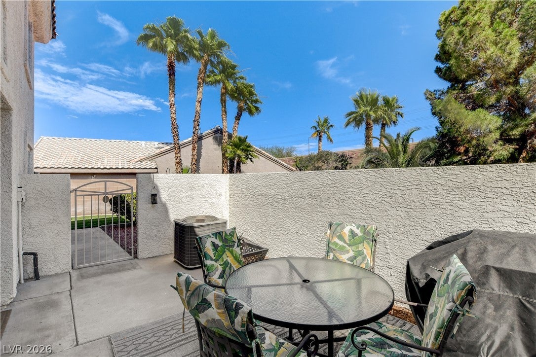 463 Coral Sea Street