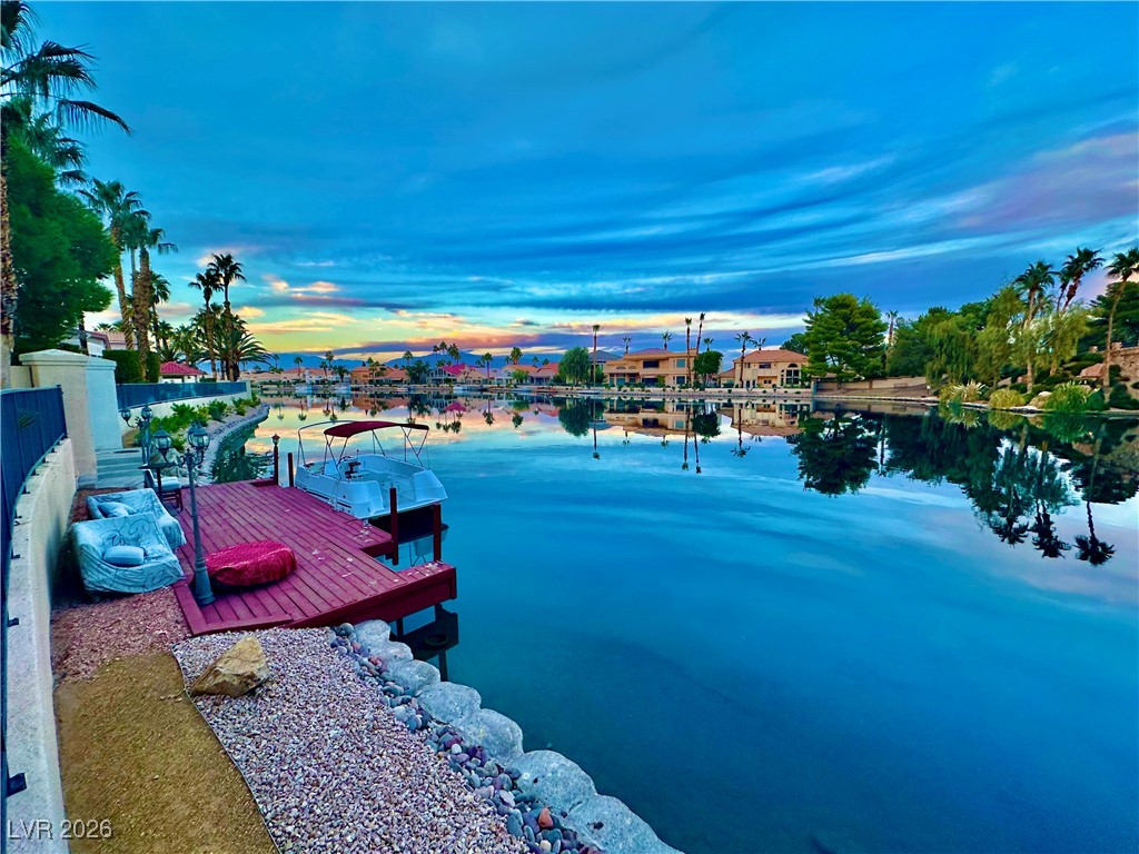 8101 Moonstone Circle