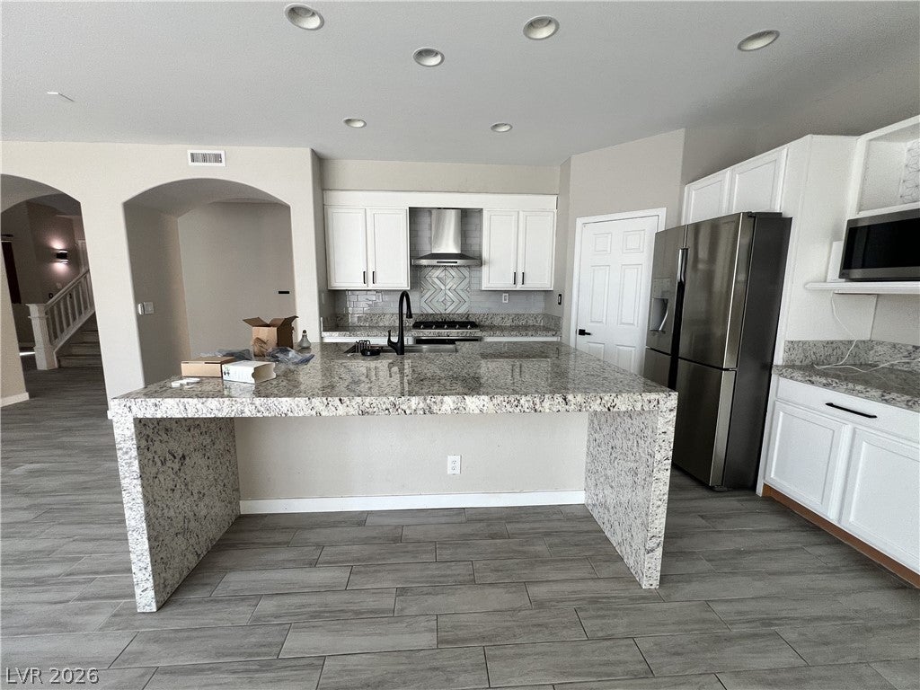 6616 Black Oaks Street
