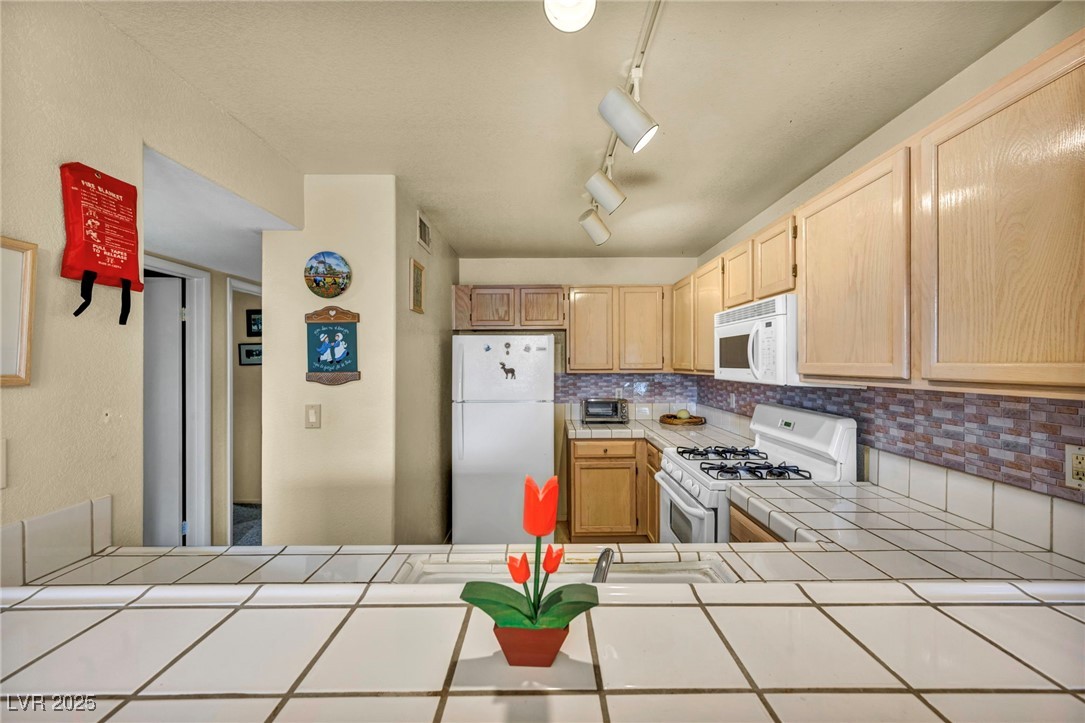 7950 W Flamingo Road #2044, Las Vegas, Nevada image 32