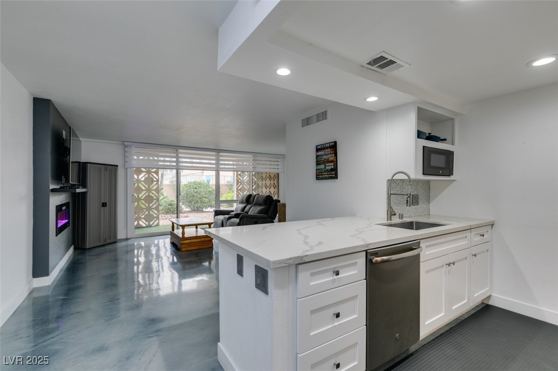 205 E Harmon Avenue 101