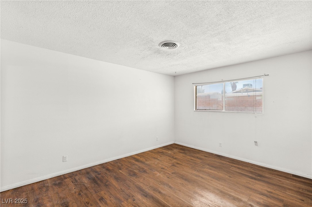 Las Vegas, Nevada 89106, United States, 4 Bedrooms Bedrooms, ,2 BathroomsBathrooms,Residential,Active,208616