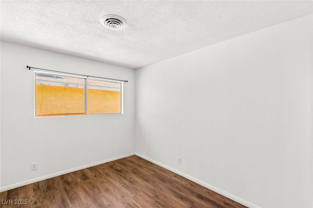 Las Vegas, Nevada 89106, United States, 4 Bedrooms Bedrooms, ,2 BathroomsBathrooms,Residential,Active,208616