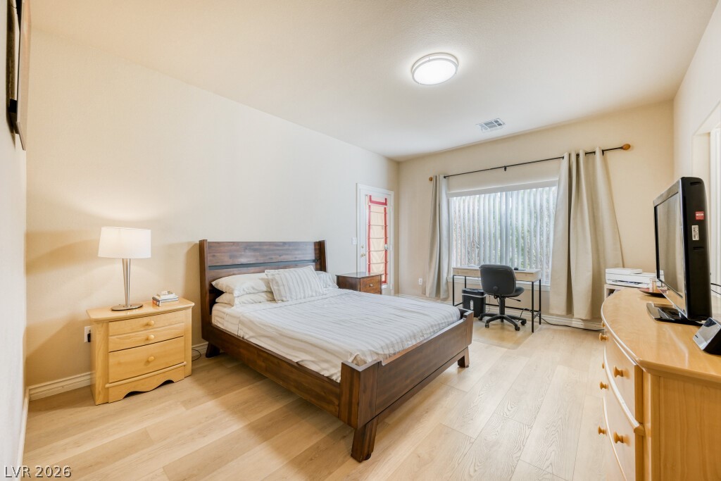 7725 Brilliant Forest Street