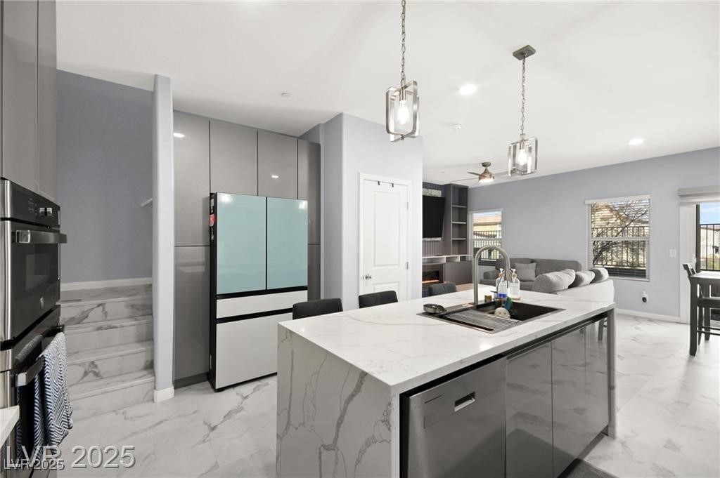 528 Thistleberry Avenue