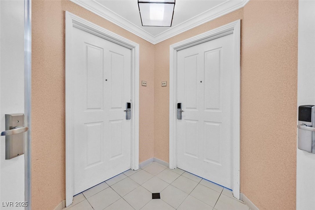 Las Vegas, Nevada 89109, United States, 1 Bedroom Bedrooms, ,2 BathroomsBathrooms,Residential,Active,145925