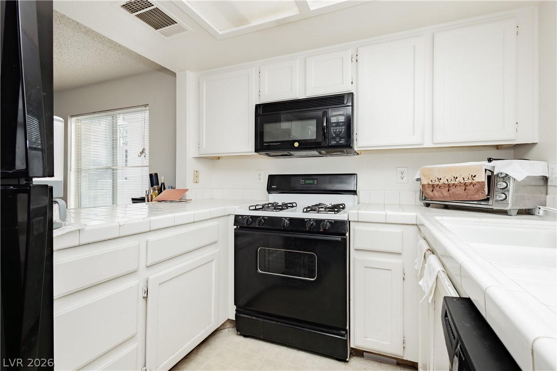 7100 Pirates Cove Road 2090