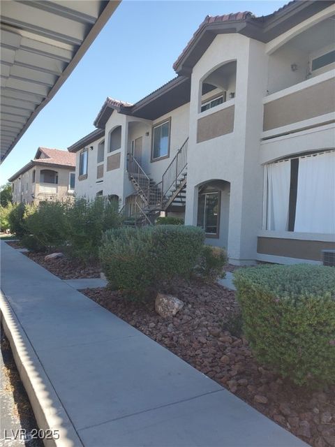 2305 W Horizon Ridge Parkway 1223 Henderson NV 89052
