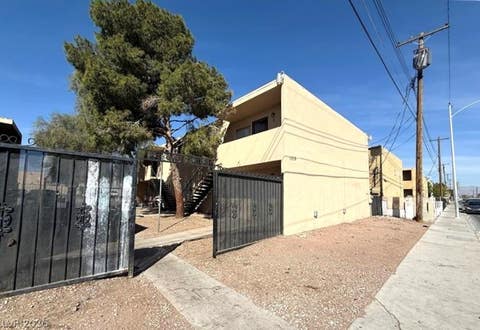 Condo For Rent - 1309 N 23rd Street #3<br/> Clark County, Las Vegas, NV 89101