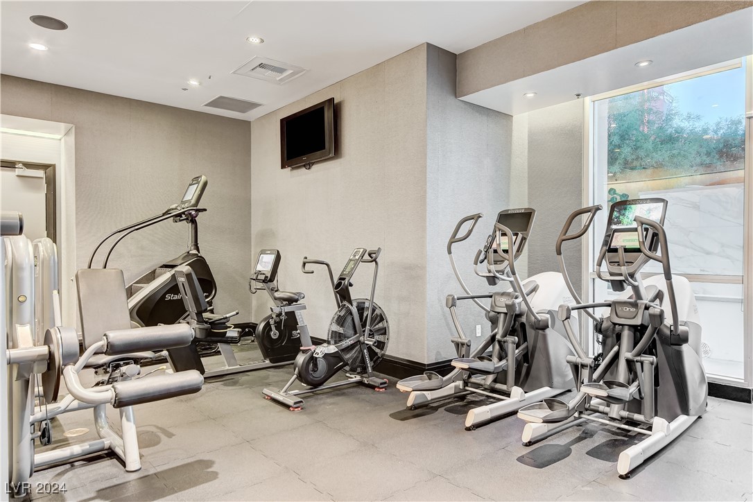 Las Vegas, Nevada 89109, United States, 2 Bedrooms Bedrooms, ,3 BathroomsBathrooms,Residential,Active,37844