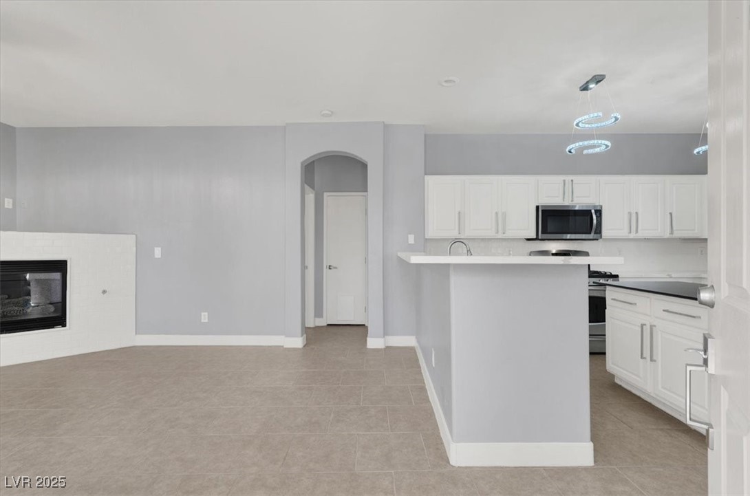 Las Vegas, Nevada 89122, United States, 3 Bedrooms Bedrooms, ,2 BathroomsBathrooms,Residential,Active,8176