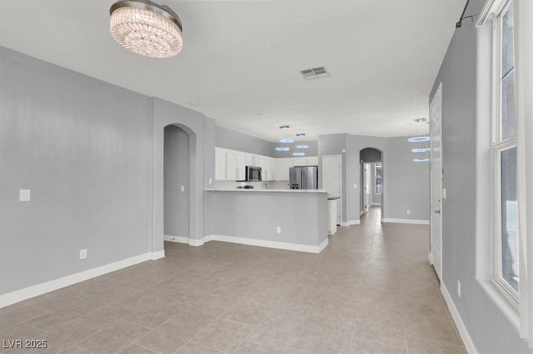 Las Vegas, Nevada 89122, United States, 3 Bedrooms Bedrooms, ,2 BathroomsBathrooms,Residential,Active,8176