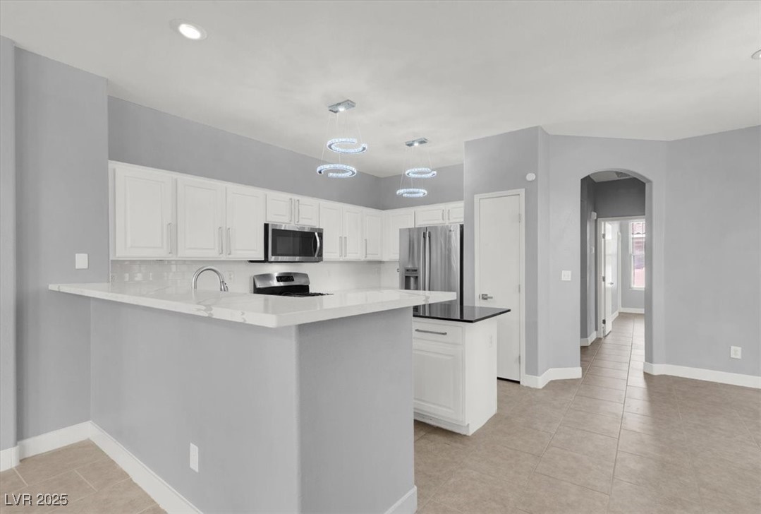 Las Vegas, Nevada 89122, United States, 3 Bedrooms Bedrooms, ,2 BathroomsBathrooms,Residential,Active,8176