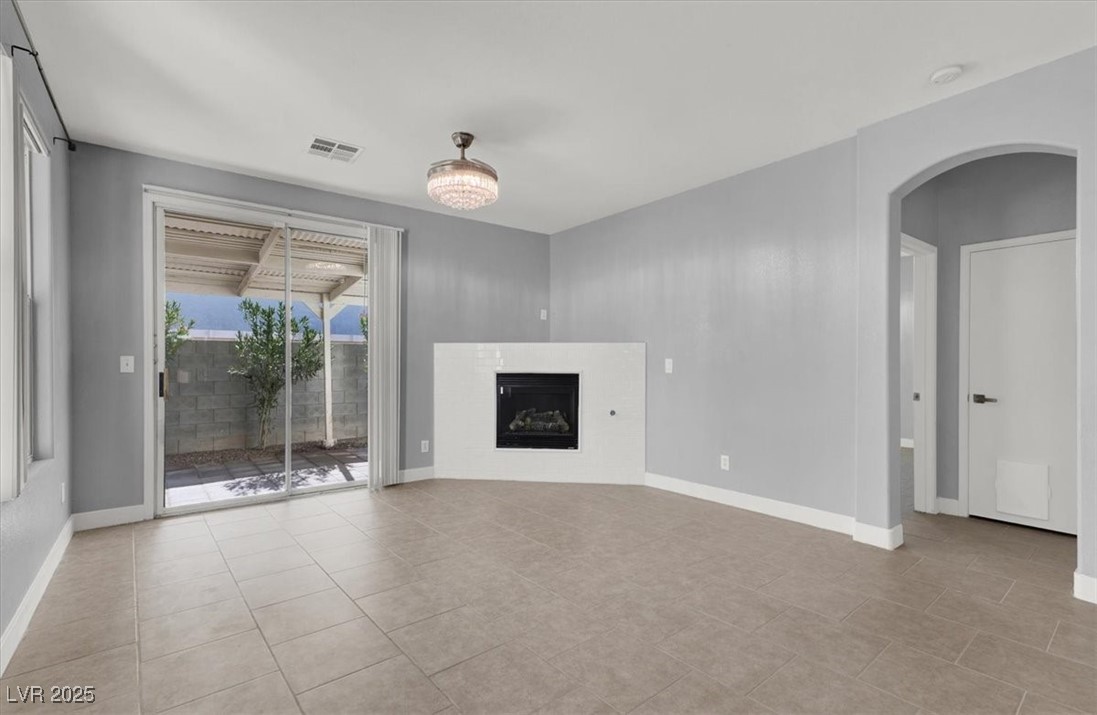 Las Vegas, Nevada 89122, United States, 3 Bedrooms Bedrooms, ,2 BathroomsBathrooms,Residential,Active,8176