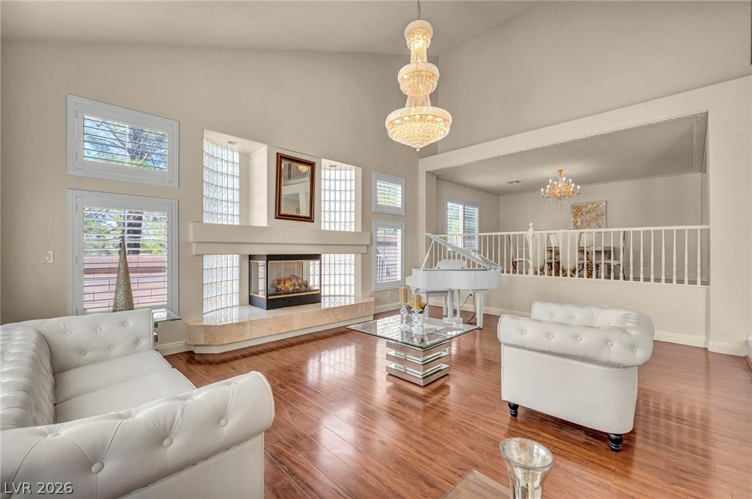 7624 Golden Lantern Court