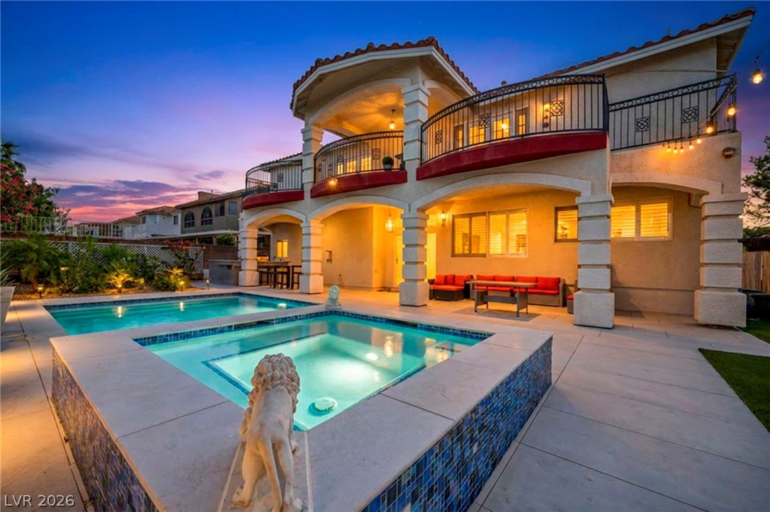 7624 Golden Lantern Court