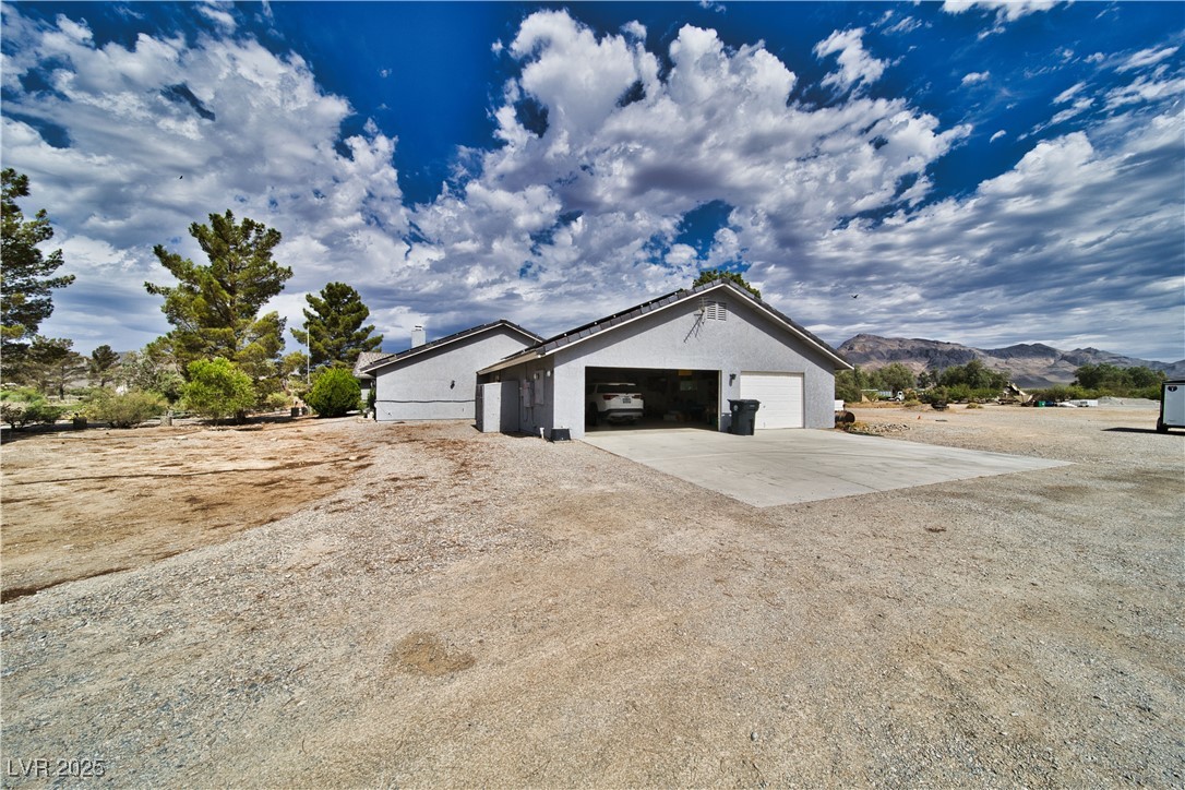 2910 Sunset Street