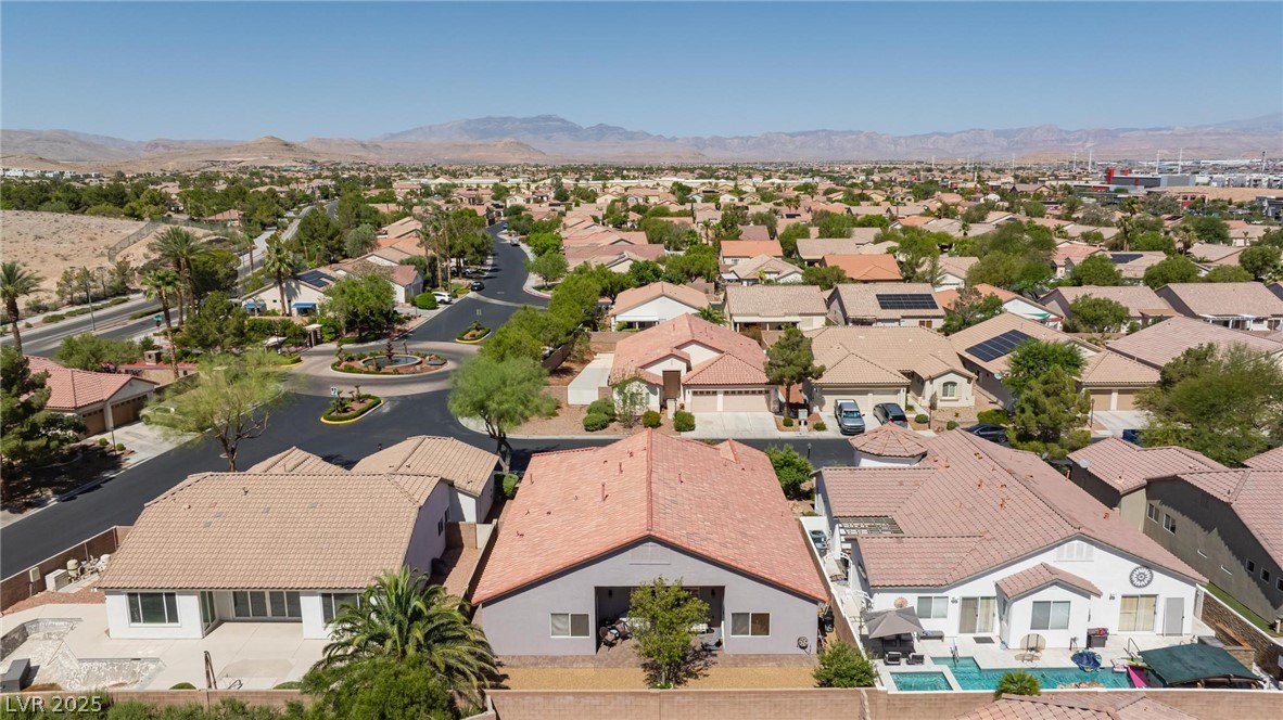 10596 Refugio Street