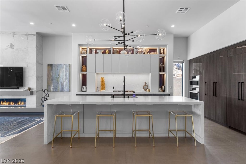 692 Scenic Cliff Drive