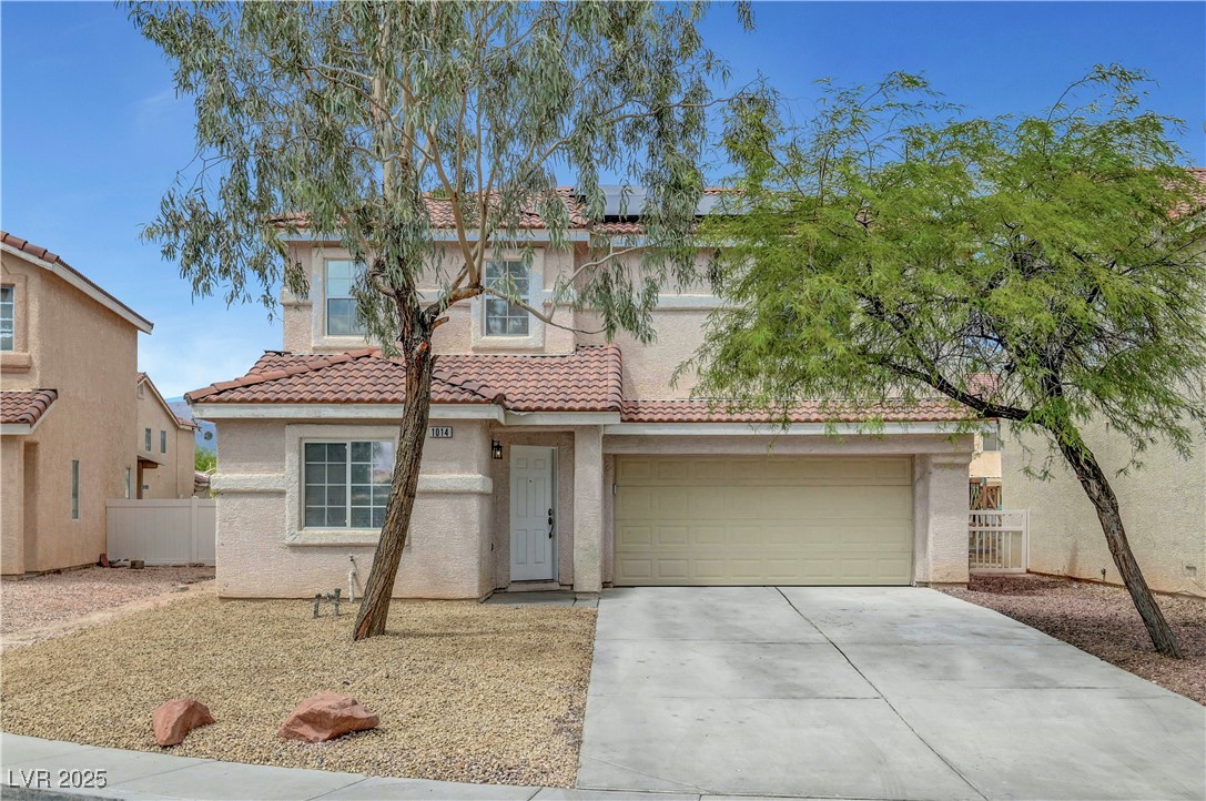 1014 Cliffbrook Hedge Avenue