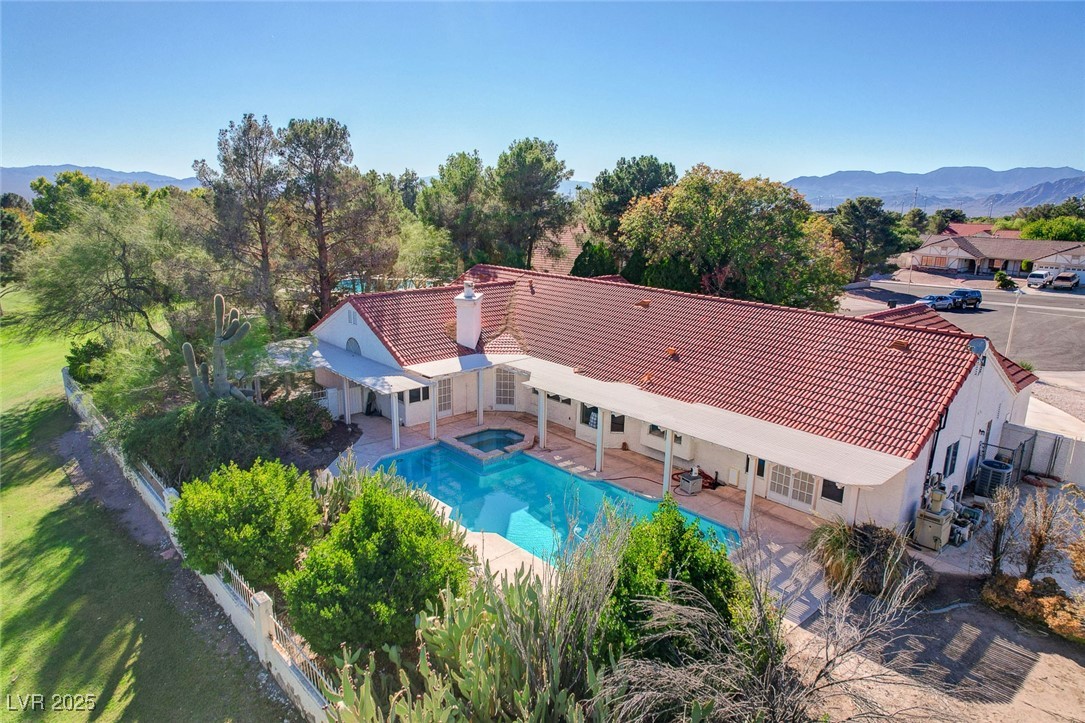 1616 Broadmoor Court