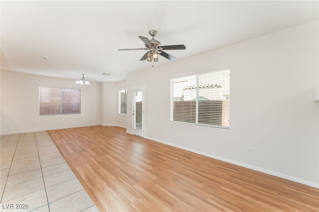 9328 Daffodil Sun Avenue