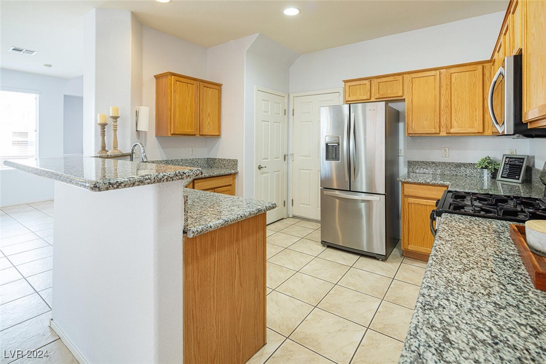 223 Guidance Ridge Court, Henderson, Nevada image 11