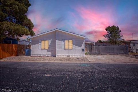 Mobile Home For Sale - 2854 Humboldt Court<br/> Las Vegas, NV 89142