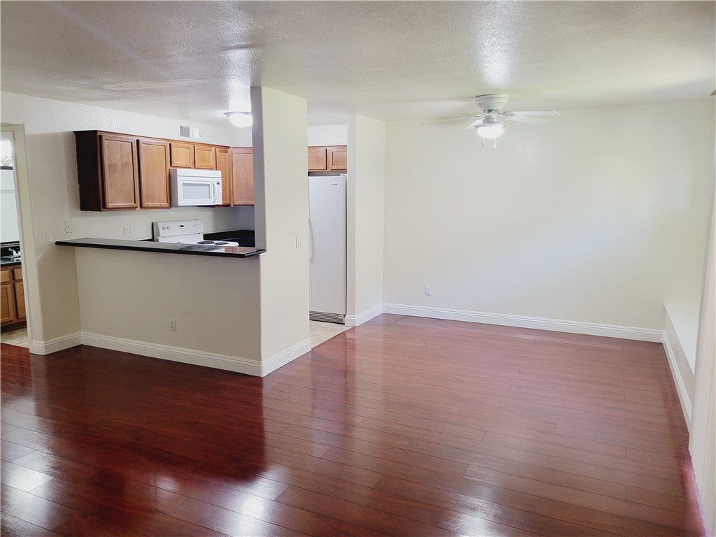 9325 W Desert Inn Road 178