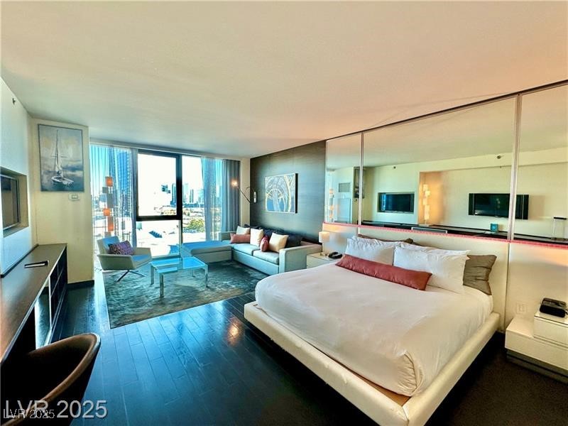 4381 W Flamingo Road 12304