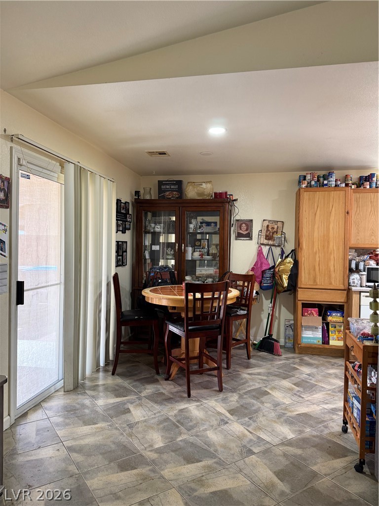 5324 Jungle Orchard Street