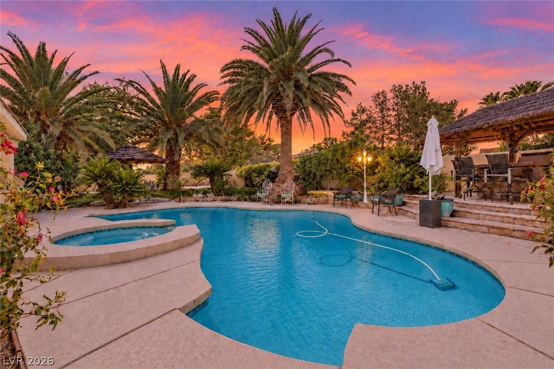 8251 Windsor Crest Court