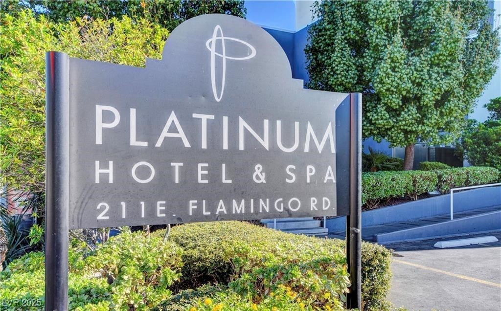 211 E Flamingo Road 720