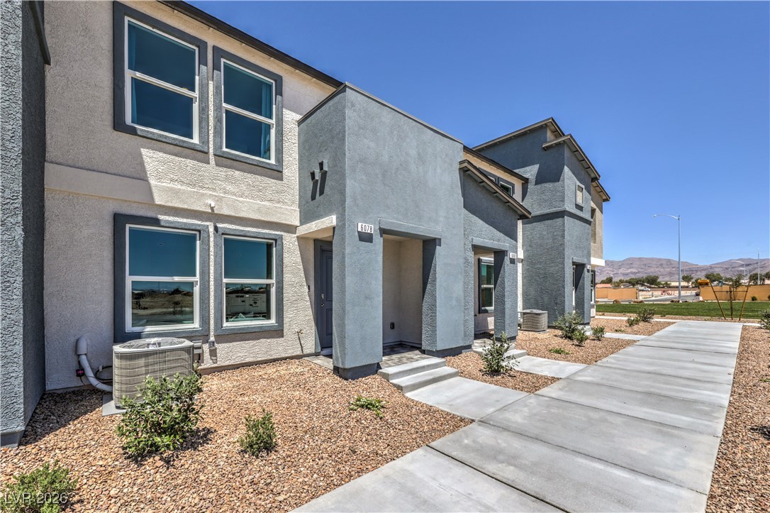 6079 Ginger Garden Street 14