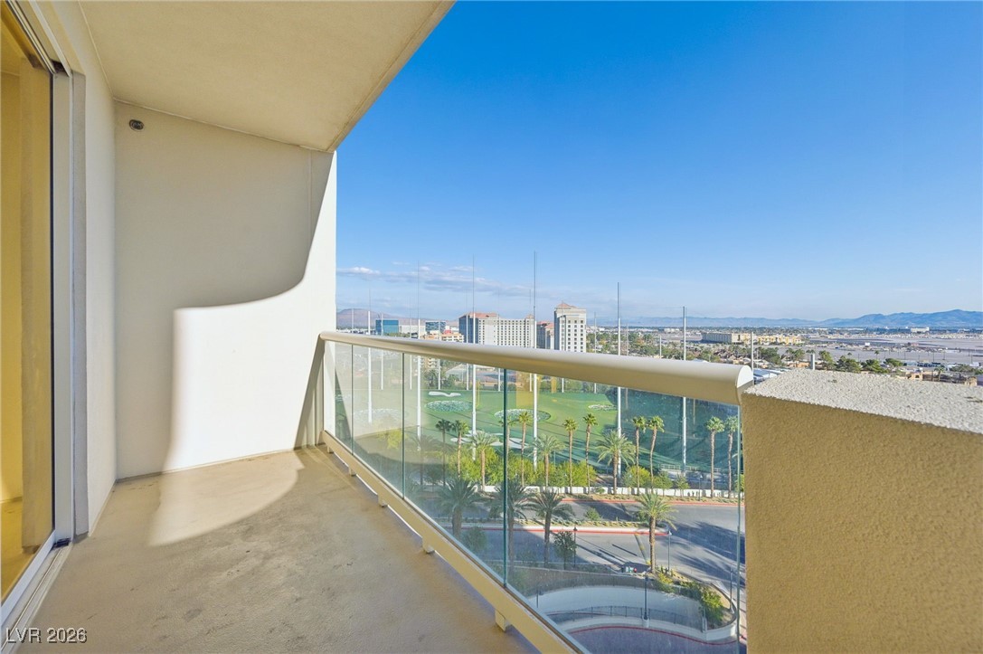 135 E Harmon Avenue 1014