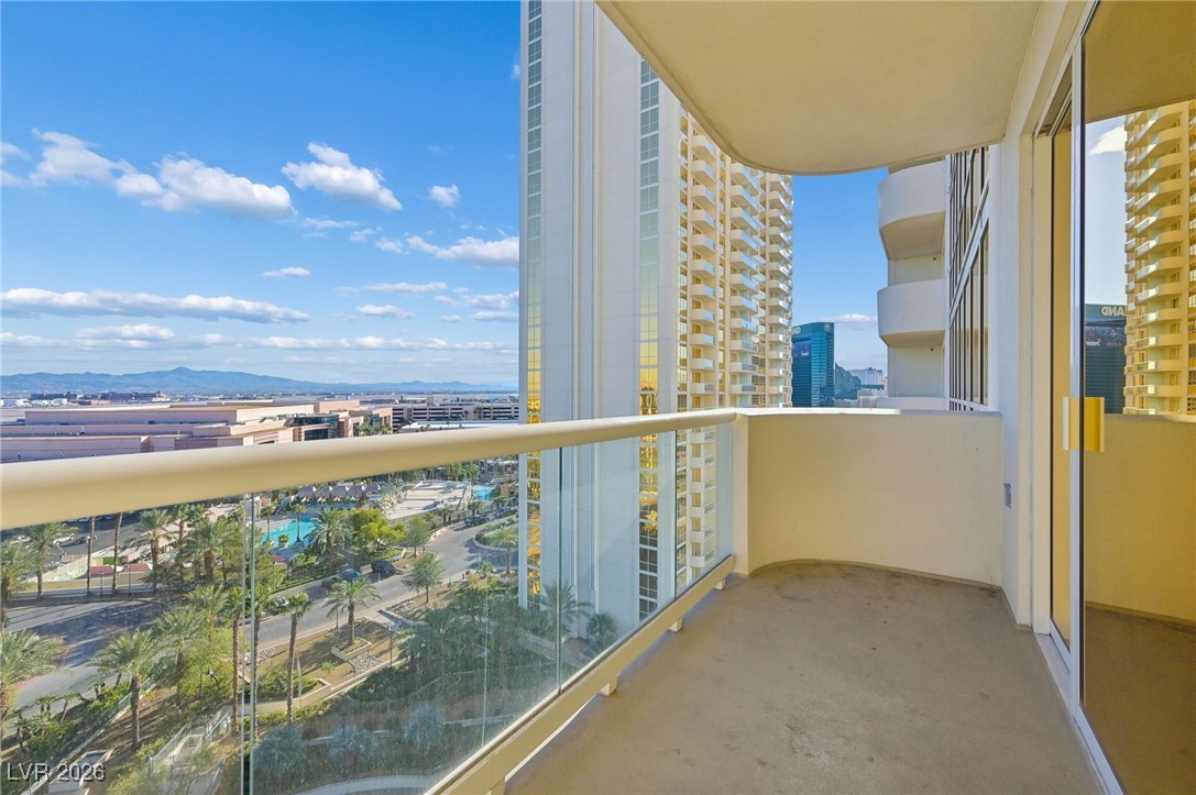 135 E Harmon Avenue 1014