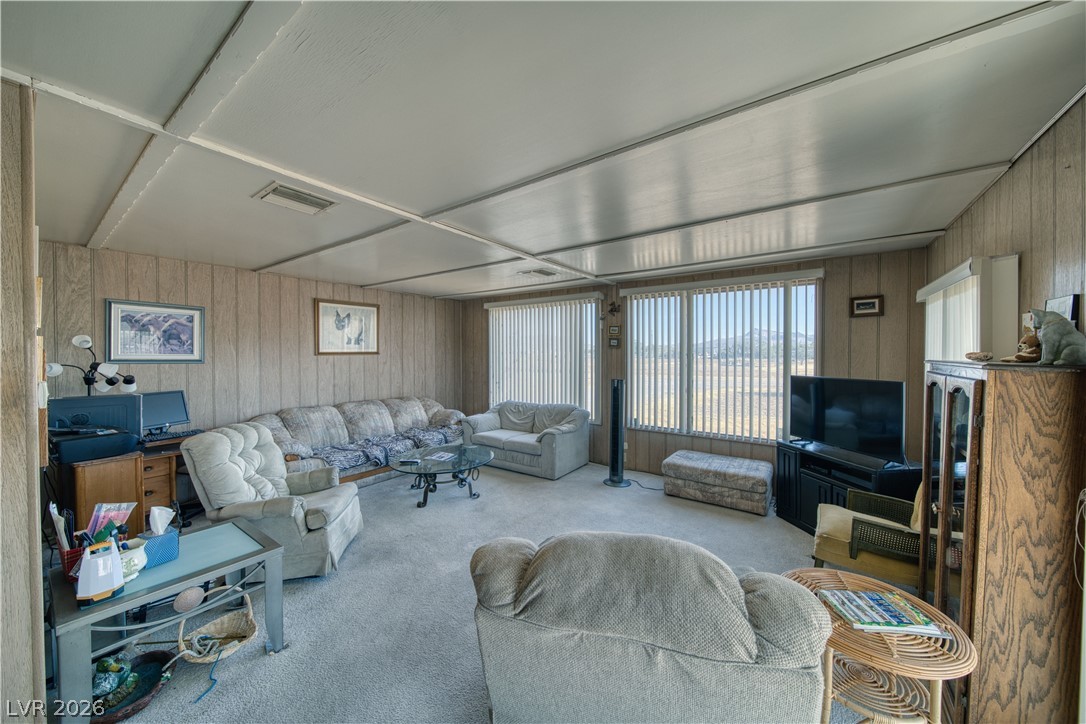 1260 Windy Lane