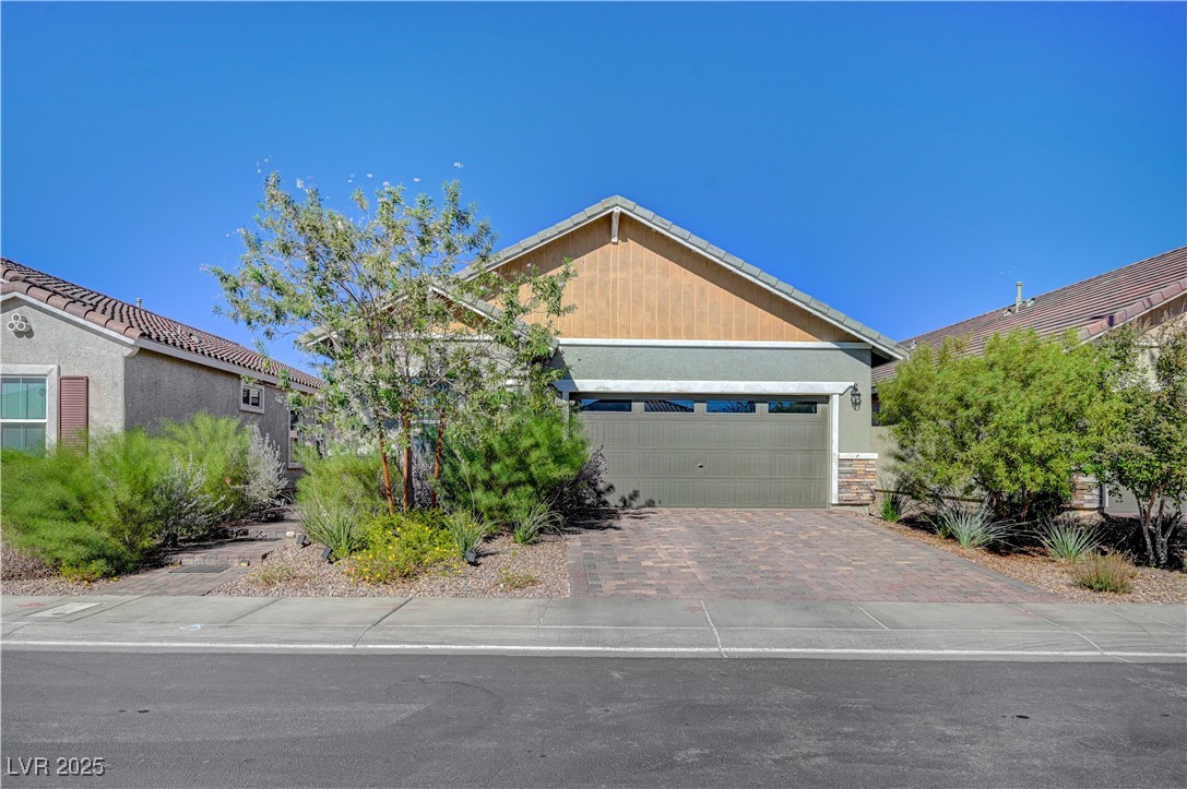 76 Summer Rhapsody Avenue, Henderson, Nevada image 3