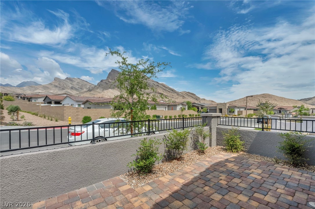 2194 Pigeon Hawk Street