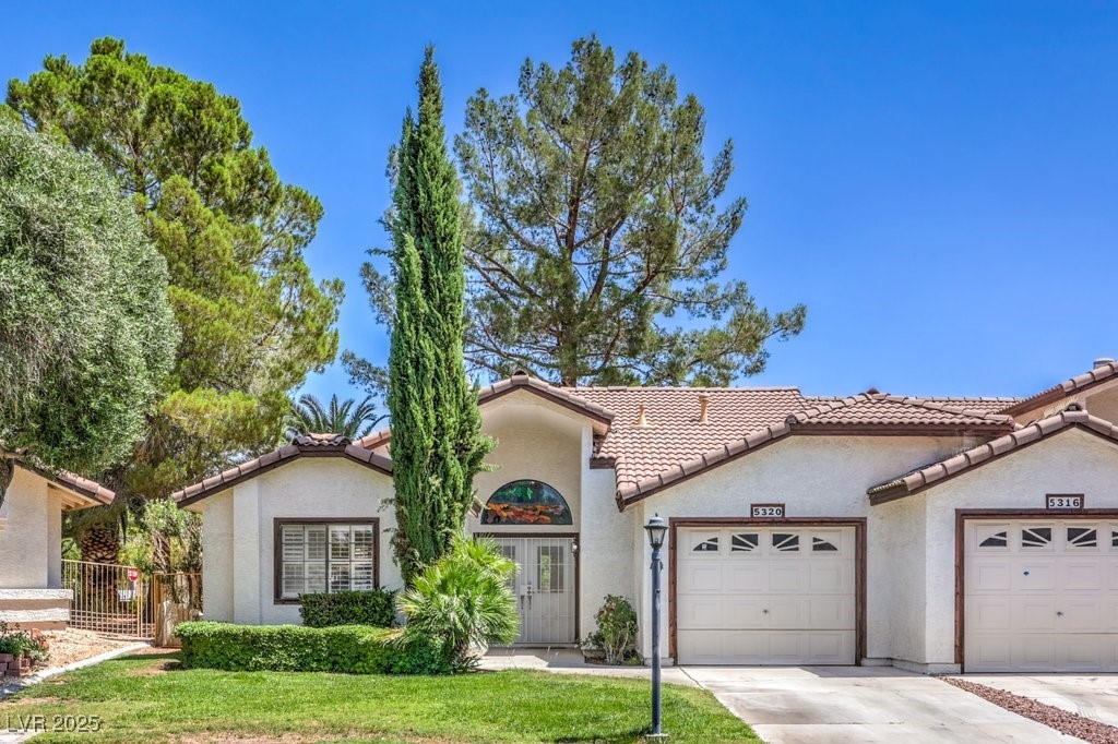 Properties 1 5320 CASTLE HARBOR Avenue