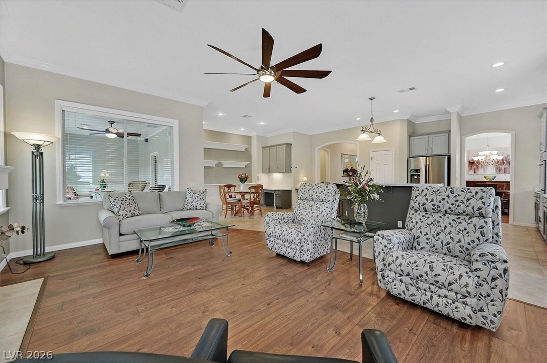 10813 Cedar Forest Avenue