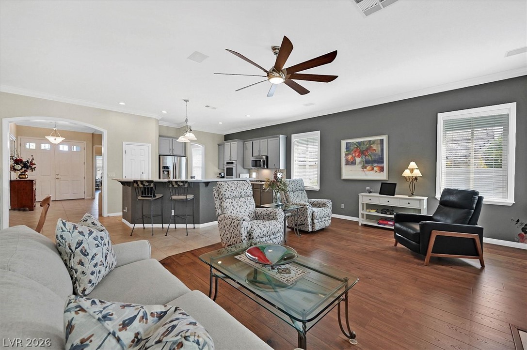 10813 Cedar Forest Avenue