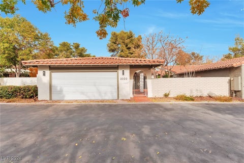 Photo of 3320 Plaza Del Paz, Las Vegas, NV 89102 (MLS # 2639249)