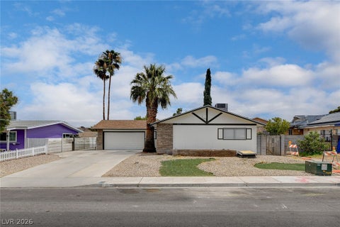 Homes For Sale - 717 Palmhurst Drive<br/> Clark County, Las Vegas, NV 89145