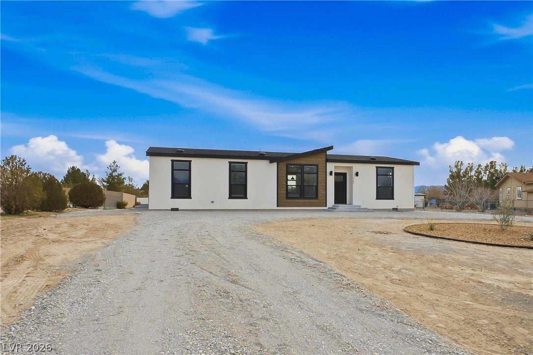 5621 E Saddletree Road