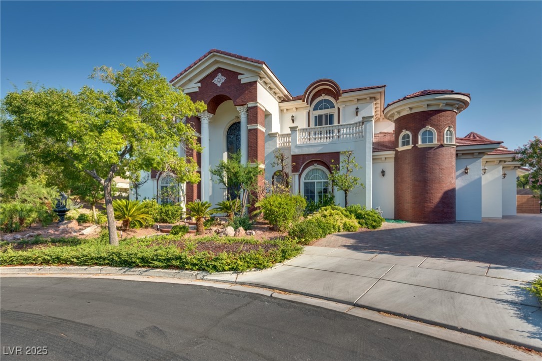 404 Saint Andrews Court