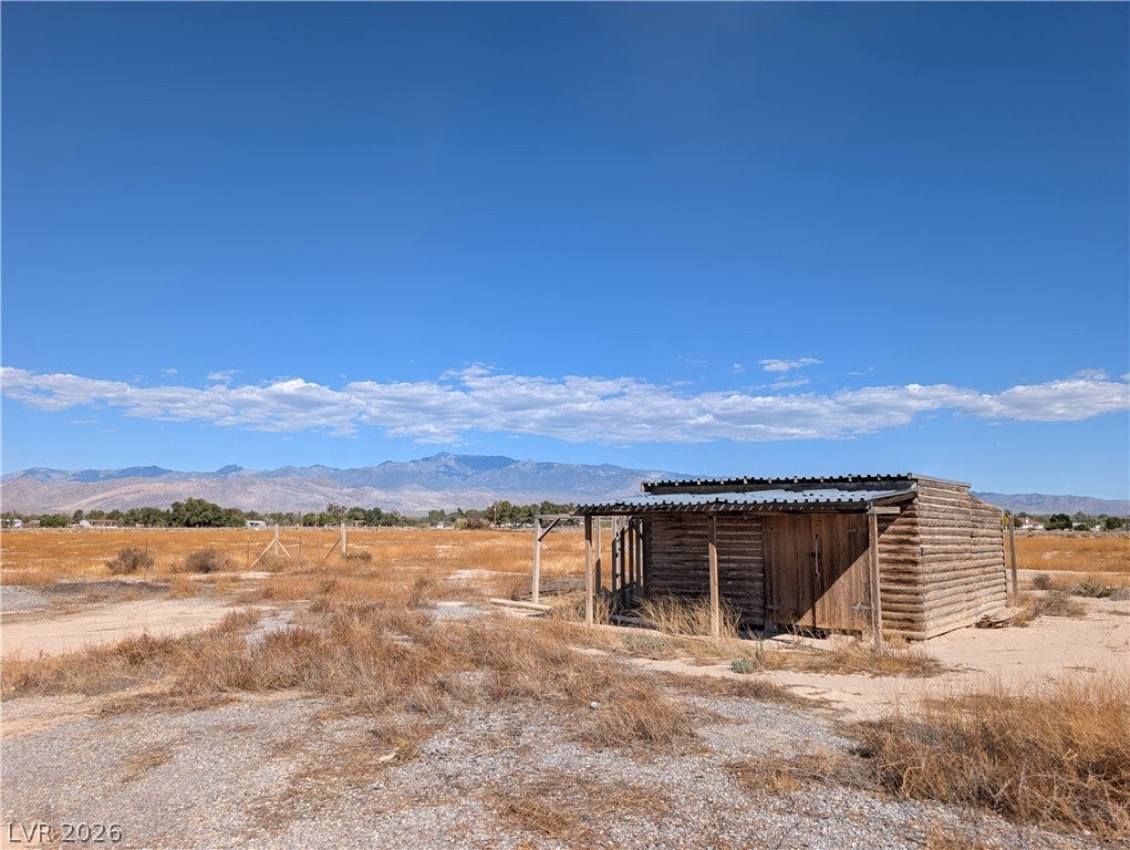 7801 Pioneer Lane
