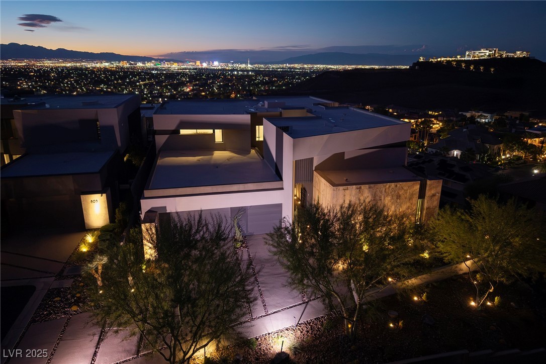 810 Dragons Eye Drive