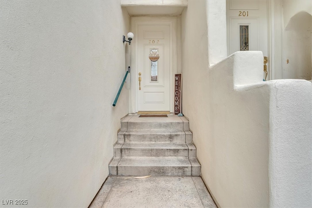 7632 Rolling View Drive 202
